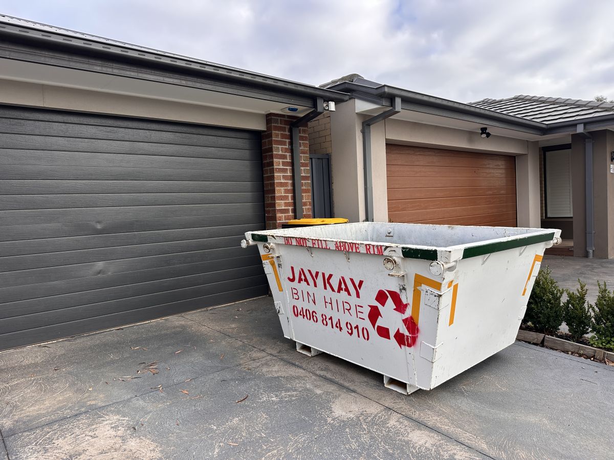 2m³ Skip Bin Hire for Home Renovations in Melbourne
